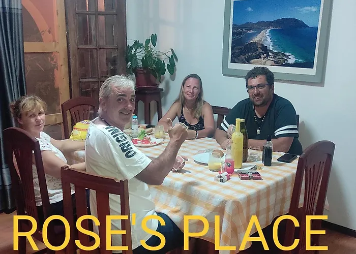 Rose\'S Place